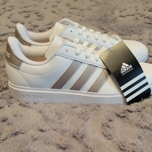adidas White and Gray Women's Sneakers - Picture 4 of 8